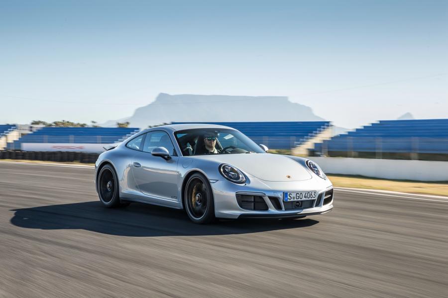  Porsche 911 Carrera GTS Coupe 2017 года  (WW) (фото 26 из 44)
